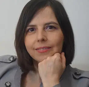 Dr. Borsfay Krisztina